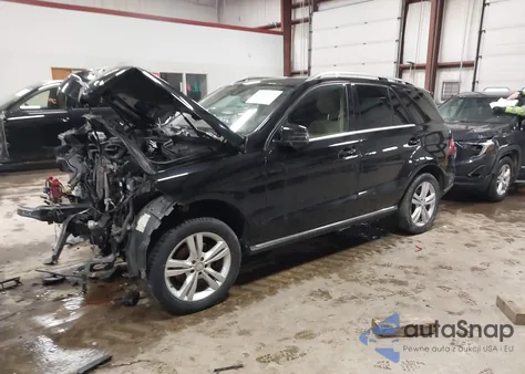 2015 Mercedes-Benz Ml 350 4Matic z USA, uszkodzony, nr VIN 4JGDA5HB5FA539598